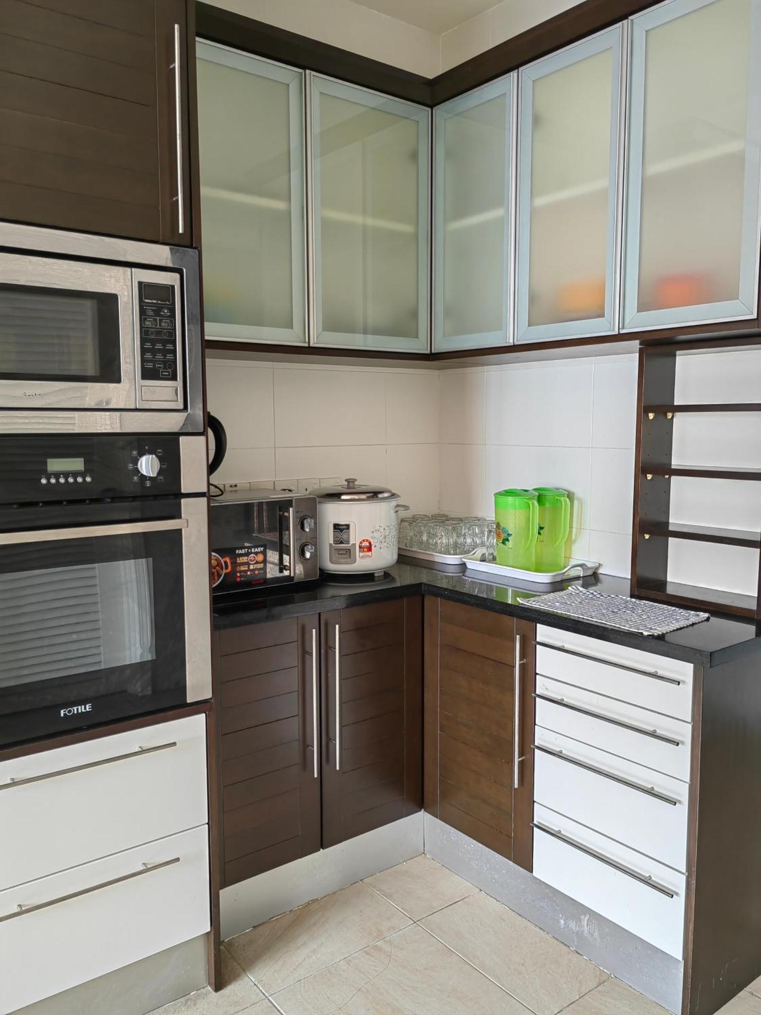 Town Condo - Marina Court Kota Kinabalu Bagian luar foto