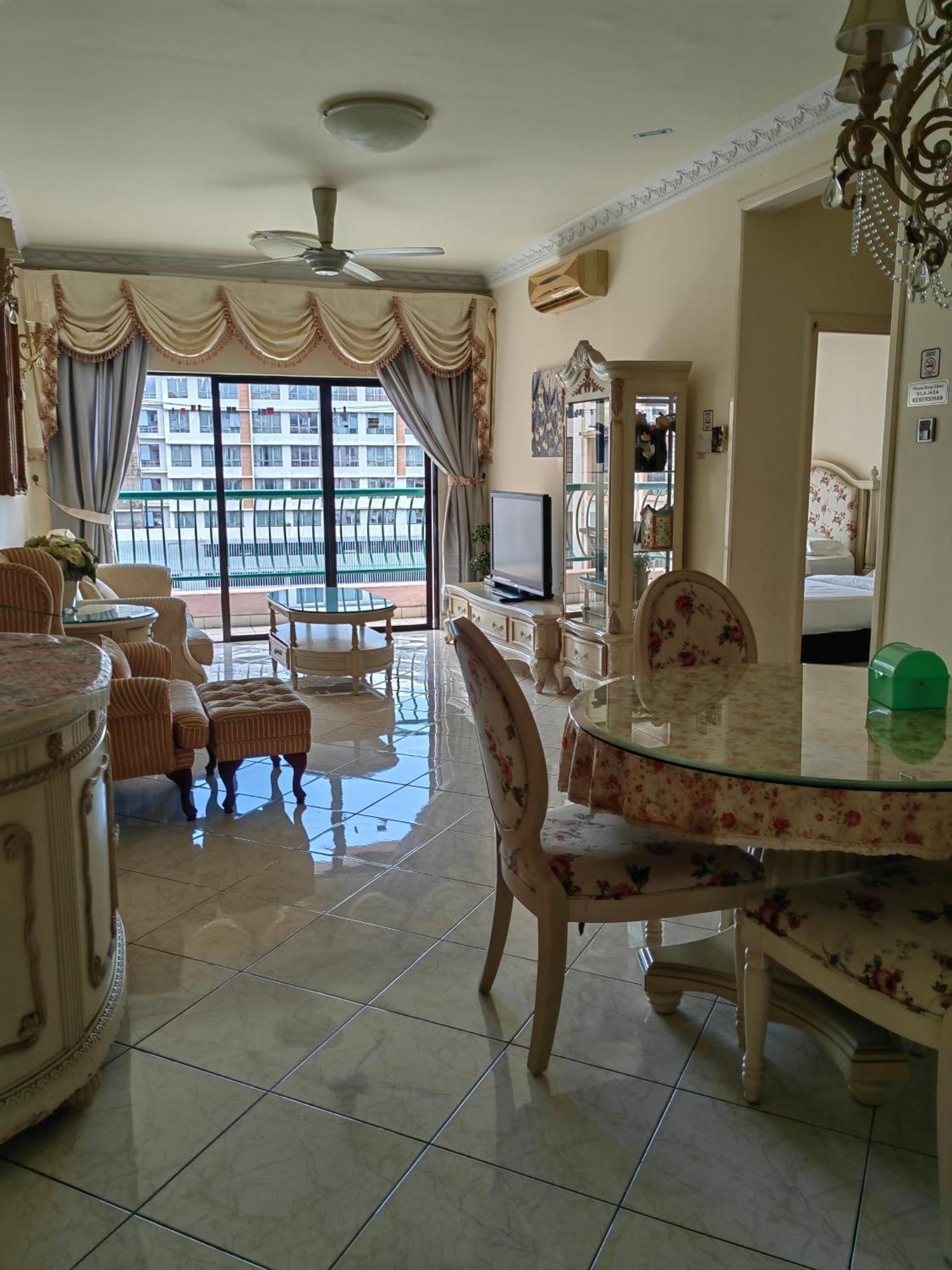 Town Condo - Marina Court Kota Kinabalu Bagian luar foto