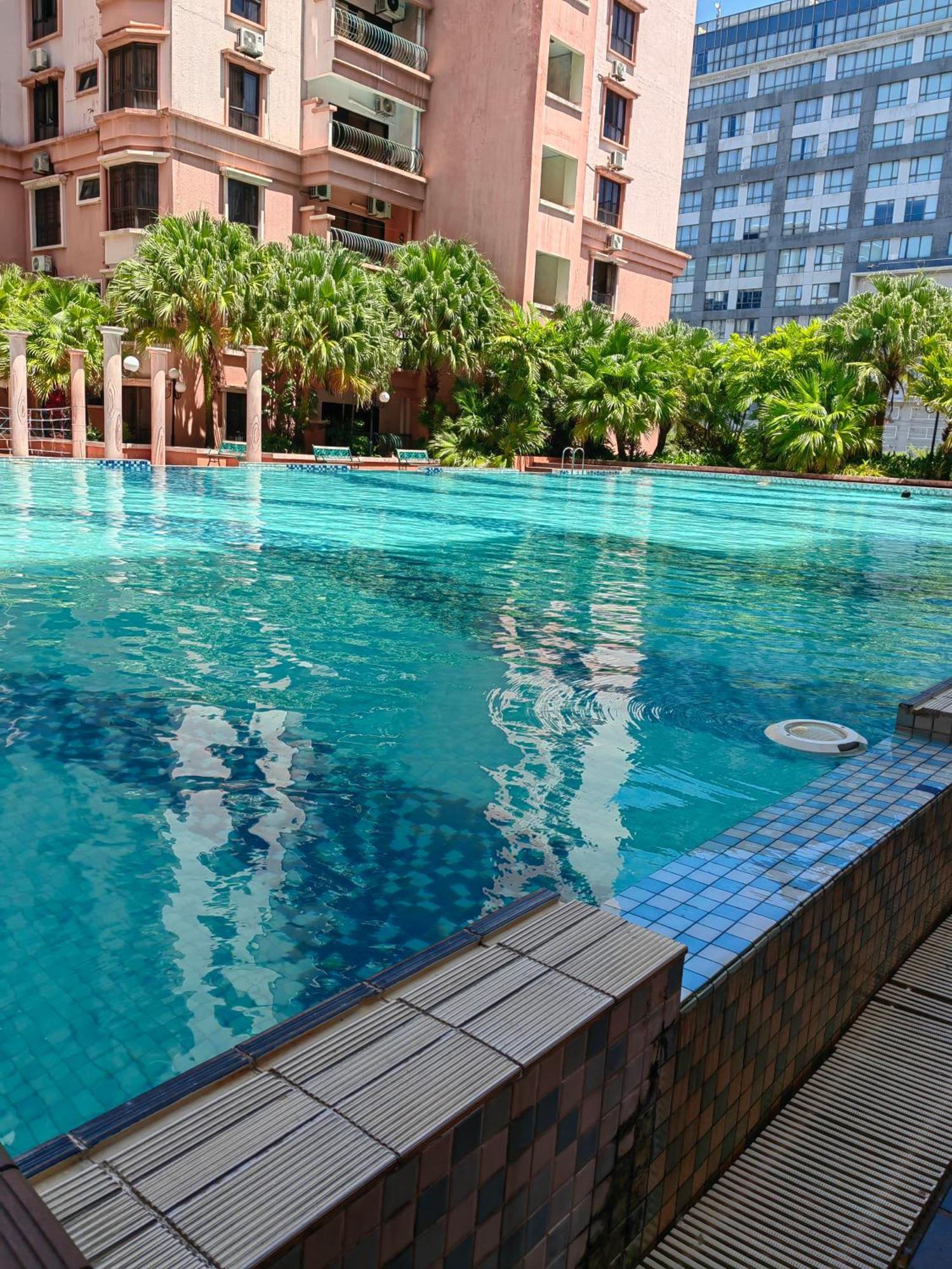 Town Condo - Marina Court Kota Kinabalu Bagian luar foto