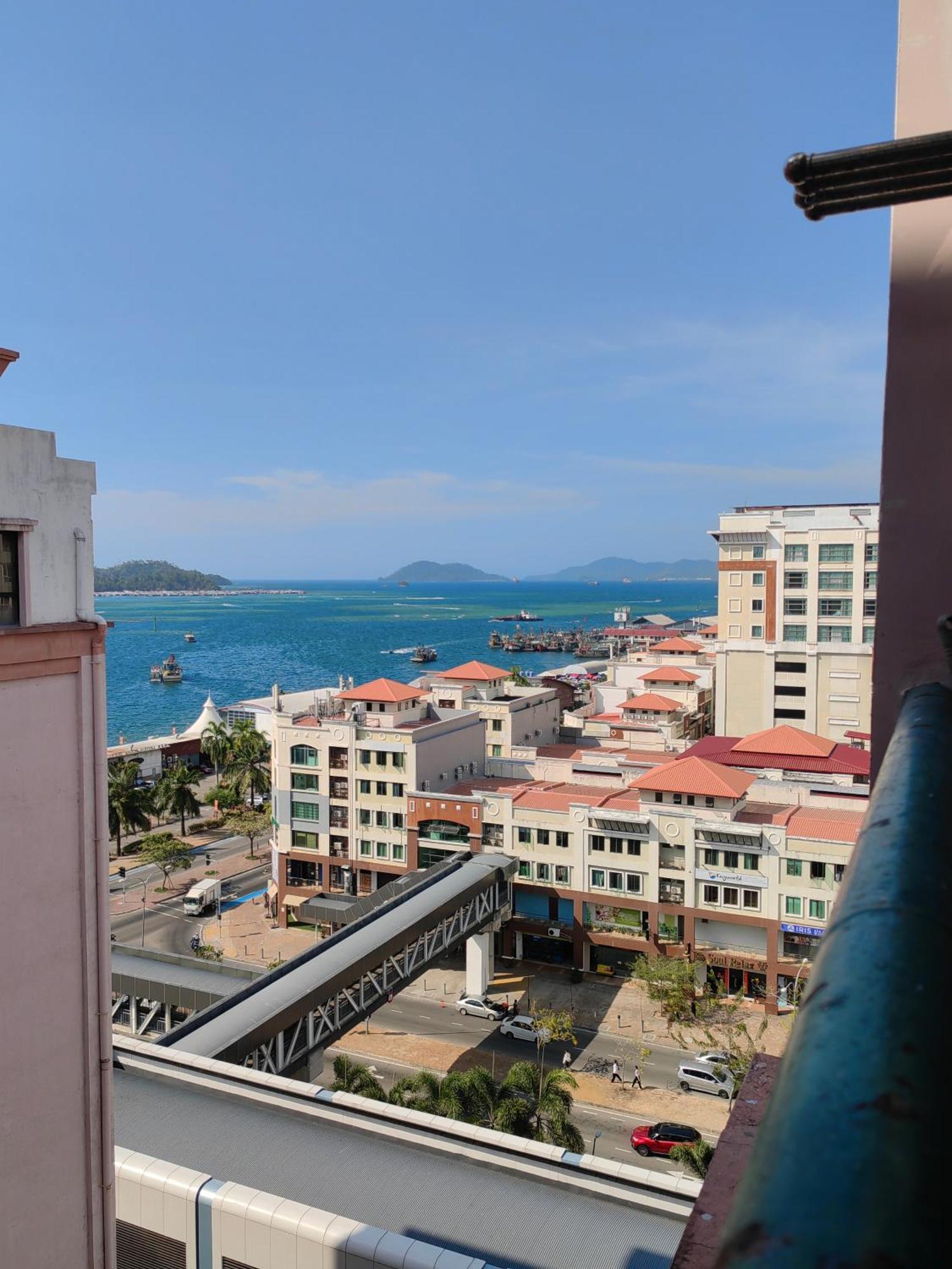 Town Condo - Marina Court Kota Kinabalu Bagian luar foto