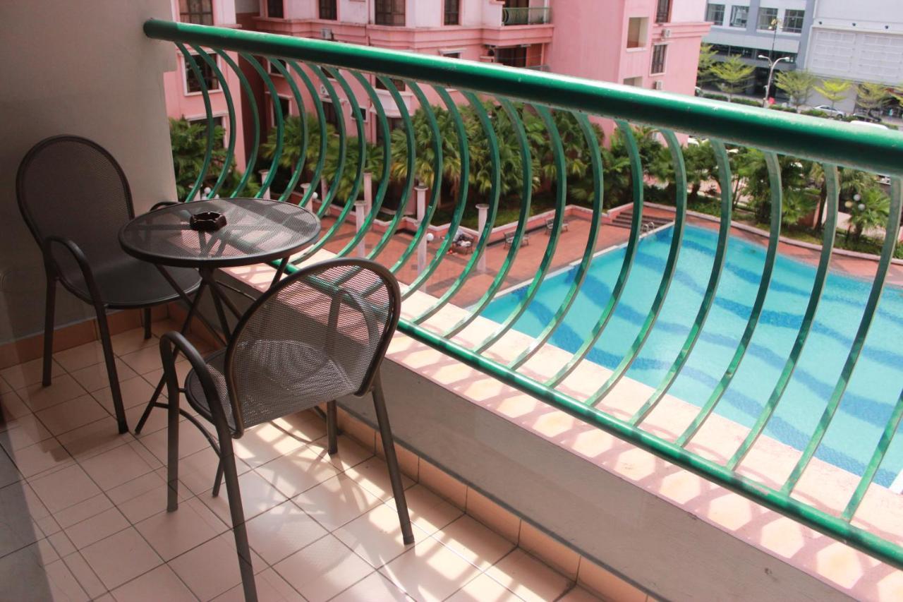 Town Condo - Marina Court Kota Kinabalu Bagian luar foto